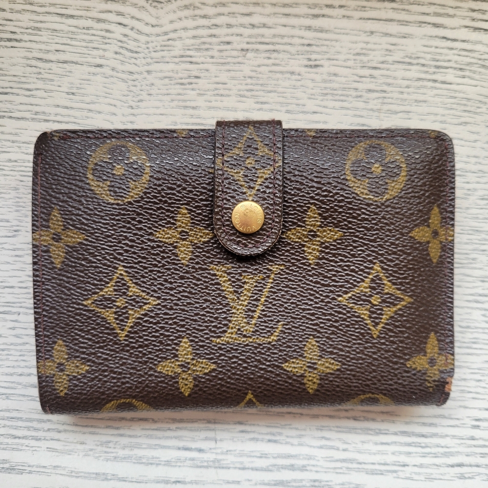 Louis Vuitton Monogram Kiss lock Wallet